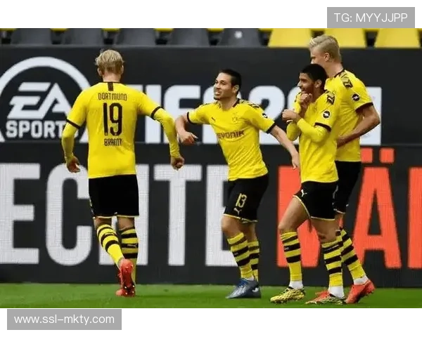 多特蒙德主场保持不败，吉拉西领衔锋线火力